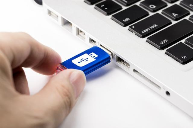 이동식 저장 장치 USB. 게티이미지