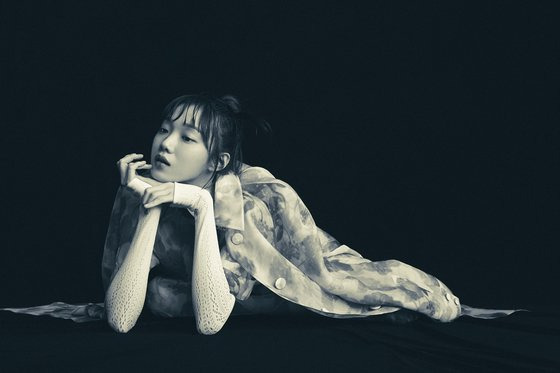 이성경 화보