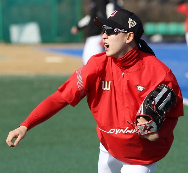 ▲ 본격적인 외야 전향에 나선 유서준은 SK 외야의 히든카드다 ⓒSK와이번스