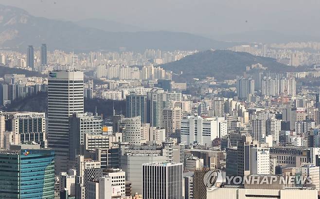 남산에서 바라본 서울 아파트 [연합뉴스 자료사진]