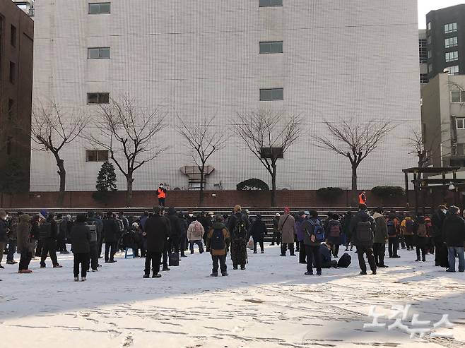 본격적인 배식 전 '명동밥집'에선 '환영합니다', '사랑합니다' 같은 환대의 인사를 나눈다.  이은지 기자