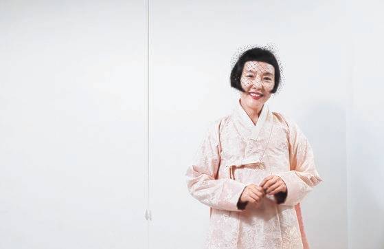 패션한복 디자이너 김영진. 김경빈 기자