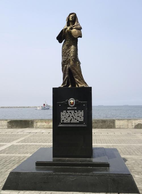 2017년 12월 필리핀 마닐라만 인근에 설치됐다가 4개월여만에 철거됐던 위안부 피해자 추모 동상이 행방불명됐다./연합뉴스