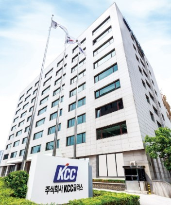 KCC글라스 홈페이지 갈무리© 뉴스1