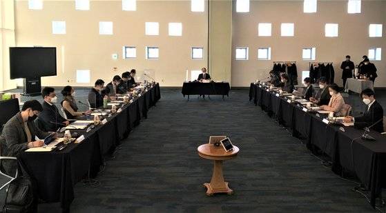 대전광역시 한국과학기술원(KAIST) 본원 학술문화관에서 18일 제 271회 임시 이사회가 열렸다. 이 자리에서 15명의 KAIST 이사진은 신임 총장으로 이광형 교수를 선임했다. 문희철 기자
