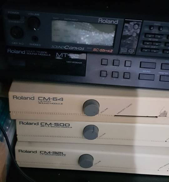 (ROLAND-CM64, 500, 32L 다 좋은 모델이니 기억해두자!)