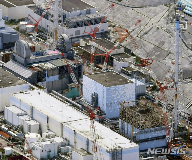 [오쿠마=AP/뉴시스] 일본 후쿠시마현 오쿠마에 있는 후쿠시마 원전의 2017년 9월 4일월 모습. 2021.02.20