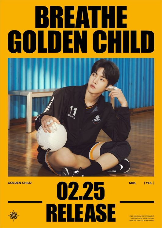 A personal Teaser from Golden Child, Big Heat and Tekken Tag Tournament (TAG) has been released.On the 20th, Ullim Entertainment announced on its official SNS that it will be the following song The Breathe concept of Golden Child (Big Heat, Y, Lee Jang-jun, TAG, Bae Seung-min, Bong Jae-hyun, Kim Ji-beom, Kim Dong-hyun, Hong Joo-chan, Choi Bo-min) The personal Teaser image of Tag Tournament (TAG) has been released.In the public image, Big Heat fired sporty charm with a sleek jaw line and charismatic eyes, and shot fan sim with a more watery visual.Tekken Tag Tournament (TAG) then held a volleyball ball and smiled brightly, showed off the beauty of the flowers, and exhaled the energy that made the viewers feel better at once.Golden Child decided to follow-up to repay the love he received from global fans with the title song Burn It of the mini 5th album YES., which was released on the 25th of last month.The Breath is a song that emits the energetic energy of Golden Child with a combination of rhythmic guitar, bass and light synth. The lyrics that rise from the difficult past and deliver hopeful messages are impressive.Meanwhile, Golden Child will continue its activities with the follow-up song The Breathe from the 25th.