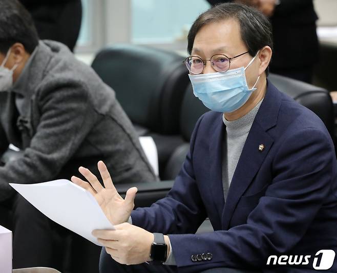 김성주 더불어민주당 의원. 2021.2.1/뉴스1 © News1 유경석 기자