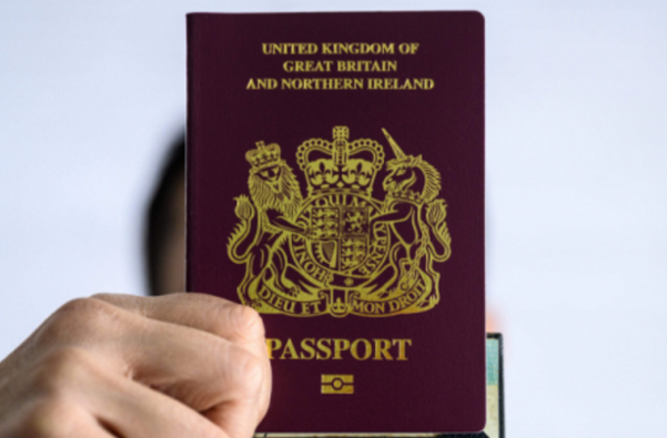영국 정부가 지난달 31일(현지시각)부터 홍콩인을 대상으로 영국 시민권 획득 확대 조치를 시행했다. /AP 연합뉴스