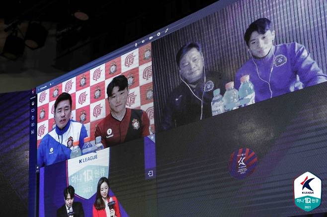 지난 시즌 아쉽게 1부리그 승격에 실패한 경남FC의 설기현 감독은 새 시즌 개막전부터 '설사커'의 진가를 보여주겠다고 확실하게 약속했다. 한국프로축구연맹 제공