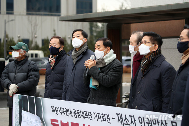 [서울=뉴시스]김선웅 기자 = 이재오 국민의힘 상임고문. 2021.01.15. mangusta@newsis.com