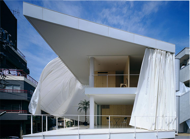 반 시게루 작 `커튼월 하우스`(1995년, 일본)/ 사진=히라이 히로유키