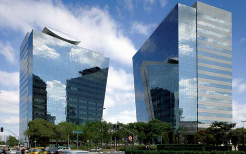 Rochaverá Corporate Tower in Sao Paulo.