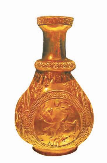 불가르족의 금제 병. 6~8세기. 말 탄 기사의 군모에 새 깃털을 2개 꽂는 것은 고조선문명의 양식. [사진 토닌, 위키피디아, 히스토리움닷컴, 비엔나 문화역사박물관]