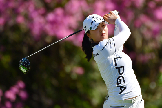 Golfer Ko Jin-young tees off on the 16th hole during the final round of the Gainbridge LPGA at Lake Nona Golf and Country Club on Feb. 28 in Orlando, Florida.  [YONHAP/AFP]