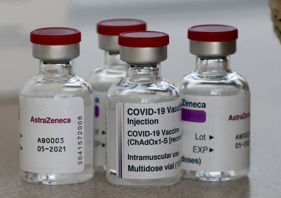 독일이 4일(현지시간) 아스트라제네카의 코로나19 백신을 65세 이상에게도 접종하겠다고 밝혔다. [AP=연합뉴스]