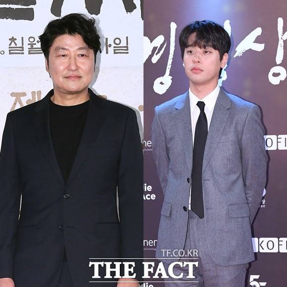 송강호(왼쪽) 박정민 주연의 '1승'이 지난 2월 크랭크업했다. 영화는 후반 작업을 마친 후 개봉 일정을 조율해나갈 예정이다. /더팩트 DB