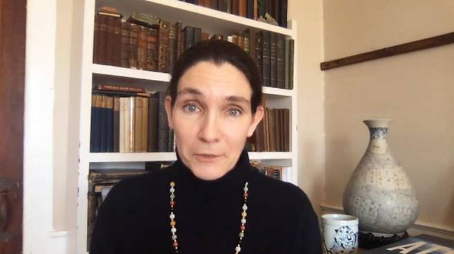 코넷티컷대 역사학과 알렉시스 더든 교수