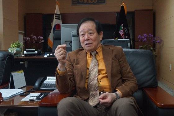 심재곤 (사)환경.인 포럼 회장. 1991년 당시 환경처의 분쟁조정위원회 사무국장으로 페놀 오염사고 분쟁조정 실무를 맡았다.