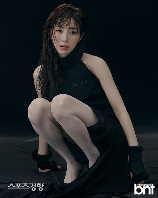 권민아가 bnt와의 화보 촬영에서 파격적인 모습을 드러냈다. 이하 bnt 제공
