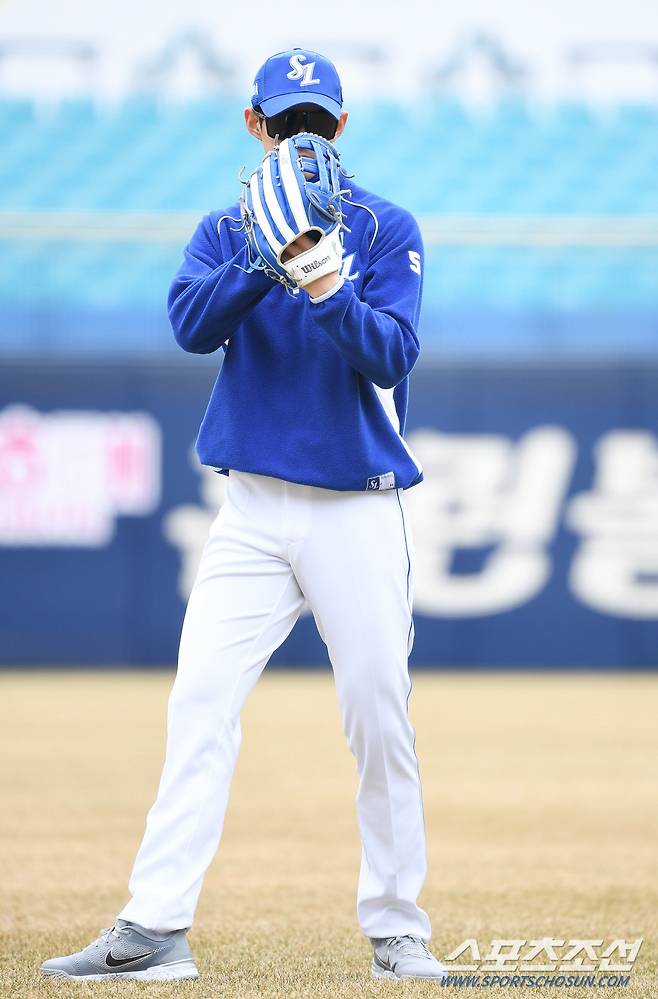 신중하게 캐치볼