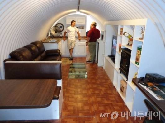 미국 벙커 제작업체 아틀라스서바이벌셸터가 판매하고 있는 지하 벙커 내부 모습./ 사진제공= 아틀라스서바이벌셸터 웹사이트