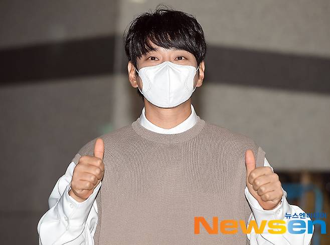 Singer Hwang Chi-yeul is going to work on MBC every1 entertainment South South Korean Foreigners recording at MBC Dream Center in Janghang-dong, Ilsan-dong, Goyang-si, Gyeonggi-do on March 26th.
