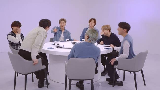 The group BTS will appear on KBS 2TV Lets BTS.The truthful story of BTS will be released at Lets BTS at 10:40 pm on March 29th.At the 63rd Grammy Awards held recently, the BTS, which has completed the first nomination of Korean popular Singers and a successful solo stage, will reveal the behind-the-scenes footage of the solo stage that was not released anywhere through the broadcast.The stories of those who have been working on the secret shooting, and the positive stories of those who are not only on the stage but also on another goal will be revealed.The Grammy Award Hutok, which BTS will tell, is looking forward to.In addition, the VCR, which was filmed separately in advance, reveals the members who share their sincerity that they have not been able to convey to each other for eight years since their debut.The seven members said that even though they had spent eight years together, they showed a feeling of embarrassment when they confided in each other.I am curious about the appearance of BTS in the VCR that said, This is the first time since my debut. 