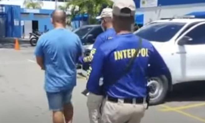 이탈리아 마피아 비아르트의 체포 장면. 이탈리아 내무부 유튜브 영상 캡처