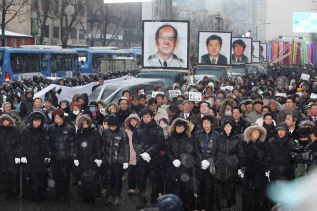 ▲ 2010년 1월 9일 용산참사 희생자 장례식. ⓒ프레시안(최형락)