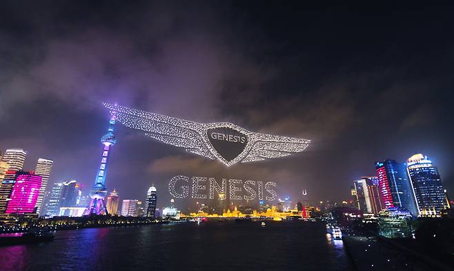 제네시스가 2일 중국 상하이 국제 크루즈 터미널에서 브랜드 출시 행사를 열고 있다. 제네시스 제공