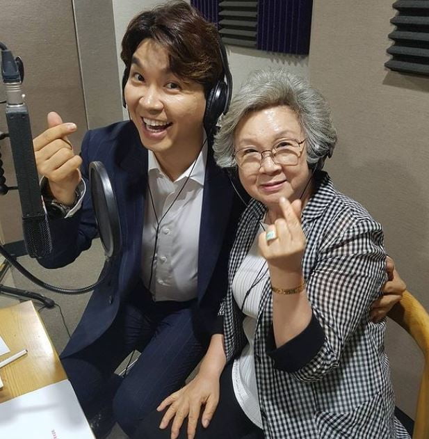 ▲ 박수홍(왼쪽)과 그의 어머니. 출처|박수홍 인스타그램