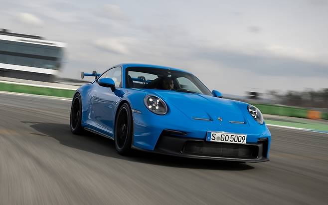 911 GT3는 이렇게 만들었다, 포르쉐 엔지니어들이 말하는 개발비화 | 로드테스트