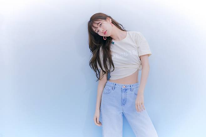 가수 겸 배우 수지/사진제공 = 게스 (GUESS)