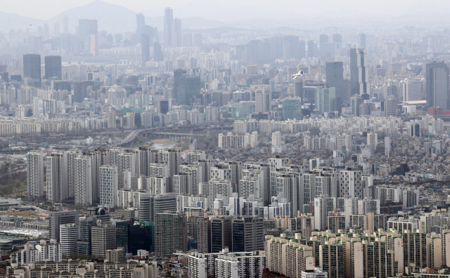 남한산성에서 바라본 서울시내 모습. /연합뉴스