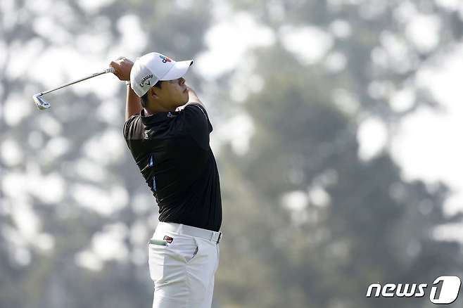 김시우가 9일(한국시간) 마스터스 1라운드에서 샷을 날리고 있다. © AFP=뉴스1