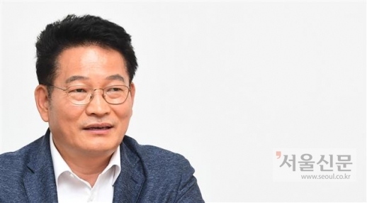 더불어민주당 의원인 송영길 국회 외교통일위원장