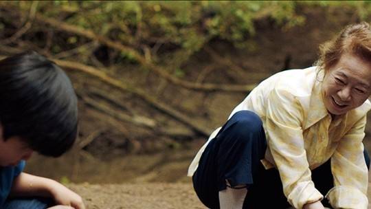 영화 ‘미나리’ 속 배우 윤여정. 판씨네마 제공