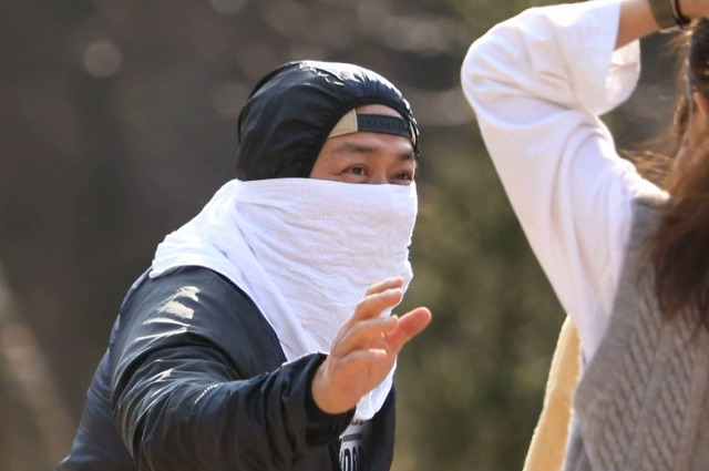 Kim Chan-woos anti-war dance skills, which was transformed into a Masked Dancer, will be unveiled for the first time on SBSs Flaming Youth, which will be broadcast today (13th).The youth who left the spring excursion expressed their excitement as they headed to the picnic place.Kim Chan-woo, who was delighted with the news of the excursion he was looking forward to, soon dropped his head to the youth who happily sang.Born between his three sons, he was not familiar with this atmosphere.So the youths started to dance in earnest and proposed a round round game that danced and sang.The first demonstration was held and the words of the Holy Land that the rhythm is important were frightening and collapsed.Before that, the appearance of the man who was shouting and shouting the water was not a shame, but the appearance of the shameful Chanwoo was laughed by the youth as well as the production team.Chanwoo, who started the game and bowed his head and participated in the game, actively participated in the game with a different tension as if he was confident after installing a hat and towel.And Chanwoo, who transformed into a masked dancer, showed 180-degree transform and trance dance and showed off the charm of reversal.He showed a cute dance with a muscular body and surprised everyone.Meanwhile, the site of the acquisition of the power Valley, which Kim Chan-woo so longed for, will also be unveiled.Chanwoo, who had been shouting for the whole shooting, also suggested incoming without fail, and the youth who saw it shook their head saying that they could not dry it.He said, I challenged him to get a helicopter during the drama shooting during his prime, and I think he has continued to get the excitement of getting it.In the end, the youths who had both hands and hair decided to decide to obtain coolly through Game.And the castle, which went down to Valley and dipped its feet, was surprised by the water temperature, saying, I do not think this is it.However, he jumped like an unintentional official obtainer and got it without hesitation and received cheers from everyone.And the youths who watched also shouted unwarranted fighting and boldly obtained it, showing the thrill of power acquisition.Chanwoos hidden dance instincts and the what Valley acquisition scene of youths who have been infected with the acquisition man Chanwoo can be seen on SBS Flaming Youth at 10:15 pm on Tuesday 13th.Photos