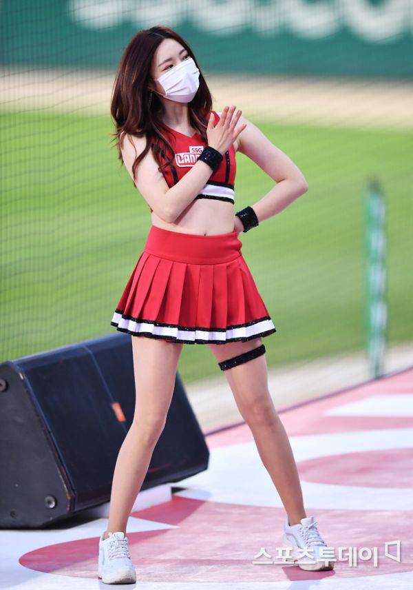 ST포토] 치어리더 이지현, '우월한 비주얼'