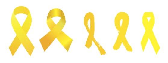 조용신 진보당 공동대표가 2014년 세월호 참사 당시 제작했던 노란 리본. 첫번째 리본은 참사 직후 1~2주 사이에 만들어낸 디자인이라고 한다. 나머지는 2014~2015년 사이에 만들어졌다. 조 대표는 "일베가 리본 아래쪽을 변형하는 일이 발생해 리본 끝부분을 넓게 만들기도 했고, 디자인이 일원화하면 지루할 수 있어 붓으로도 그려보는 등 다양화해봤다"고 했다. 조씨 제공