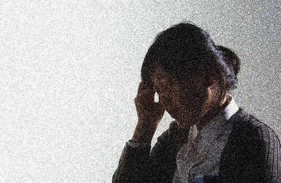 팔다리에 힘이 빠지거나 감각의 이상, 얼굴이 마비되거나 감각의 이상, 발음이 어눌하거나 말이 잘 나오지 않는 경우, 극심한 두통, 어지럼증 등의 증상이 갑자기 나타나는 경우 뇌졸중을 의심해봐야 한다. 중앙포토