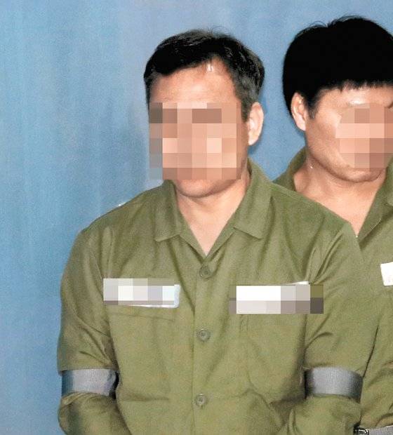 쌍둥이 딸에게 정기고사 시험 답안을 유출한 혐의로 구속 기소된 숙명여고 전 교무부장 현모씨. [뉴시스]