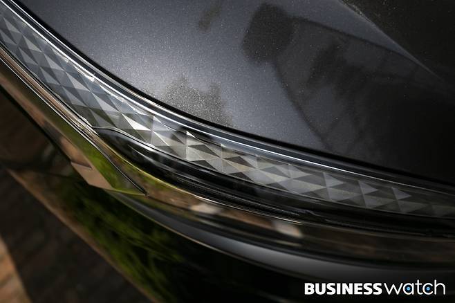 세련된 패턴 들어간 LED 전면램프 /사진=이명근 기자 qwe123@