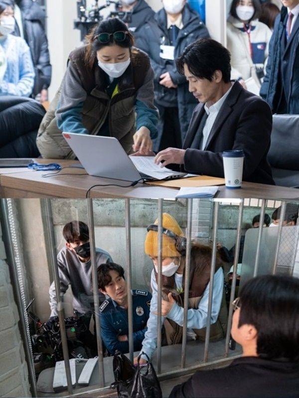 심나연 감독 신하균 이규회 / 사진=JTBC 제공