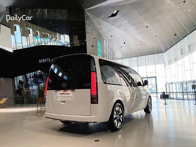 현대차, 스타리아 </figcation>