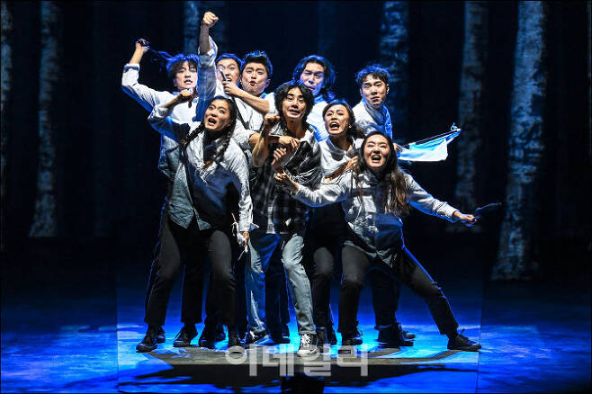서울시극단 연극 ‘정의의 사람들’의 한 장면(사진=세종문화회관)