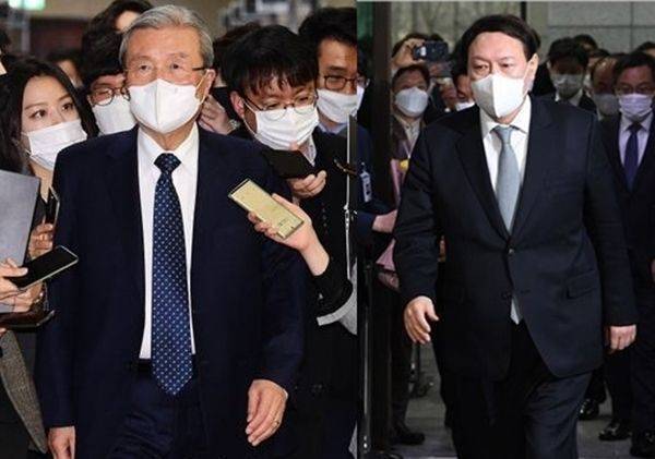 김종인 전 국민의힘 비상대책위원장(왼쪽)과 윤석열 전 검찰총장 ⓒ데일리안