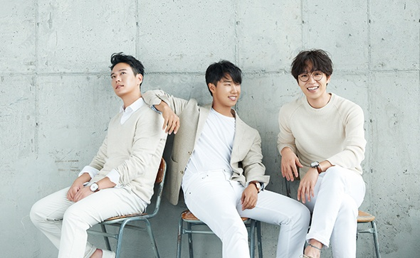 그룹 SG워너비 왼쪽부터 김용준, 김진호, 이석훈